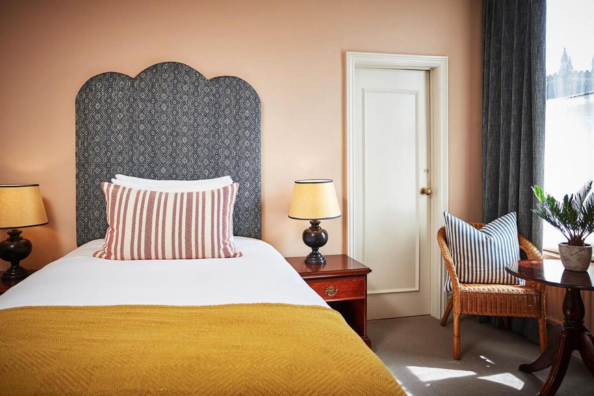 The Green Dragon Hotel Hereford Bagian luar foto