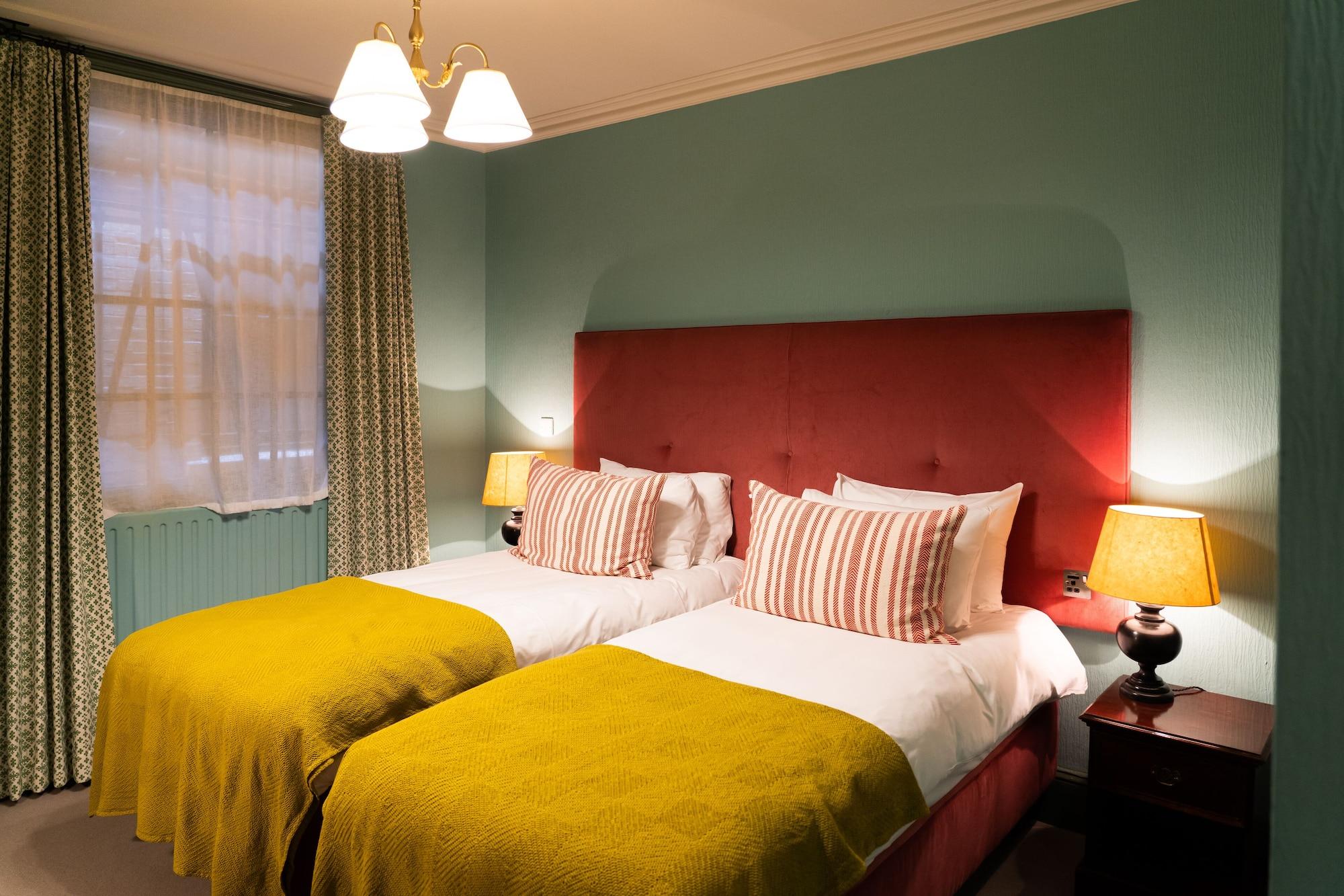 The Green Dragon Hotel Hereford Bagian luar foto