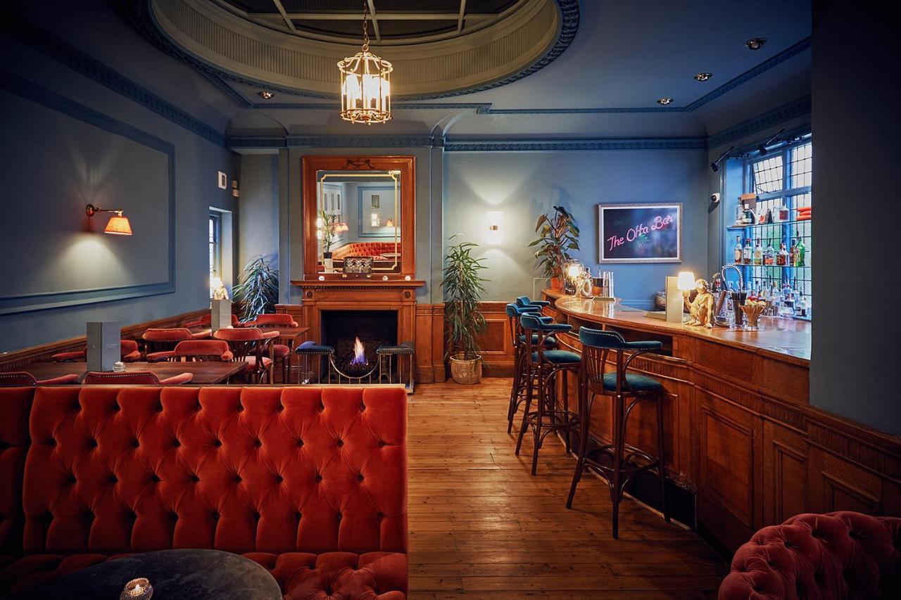 The Green Dragon Hotel Hereford Bagian luar foto